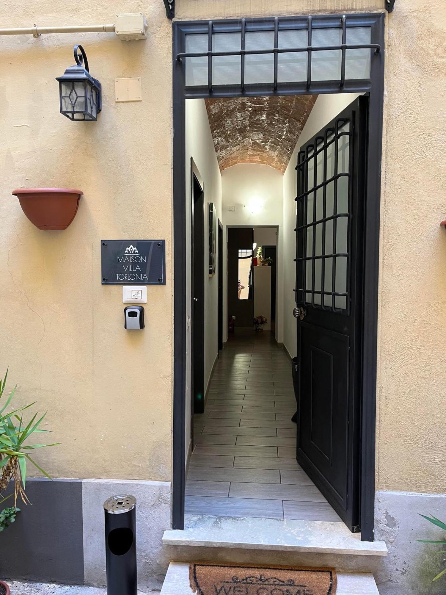 Etruska Porta Pia Guesthouse Рим Экстерьер фото